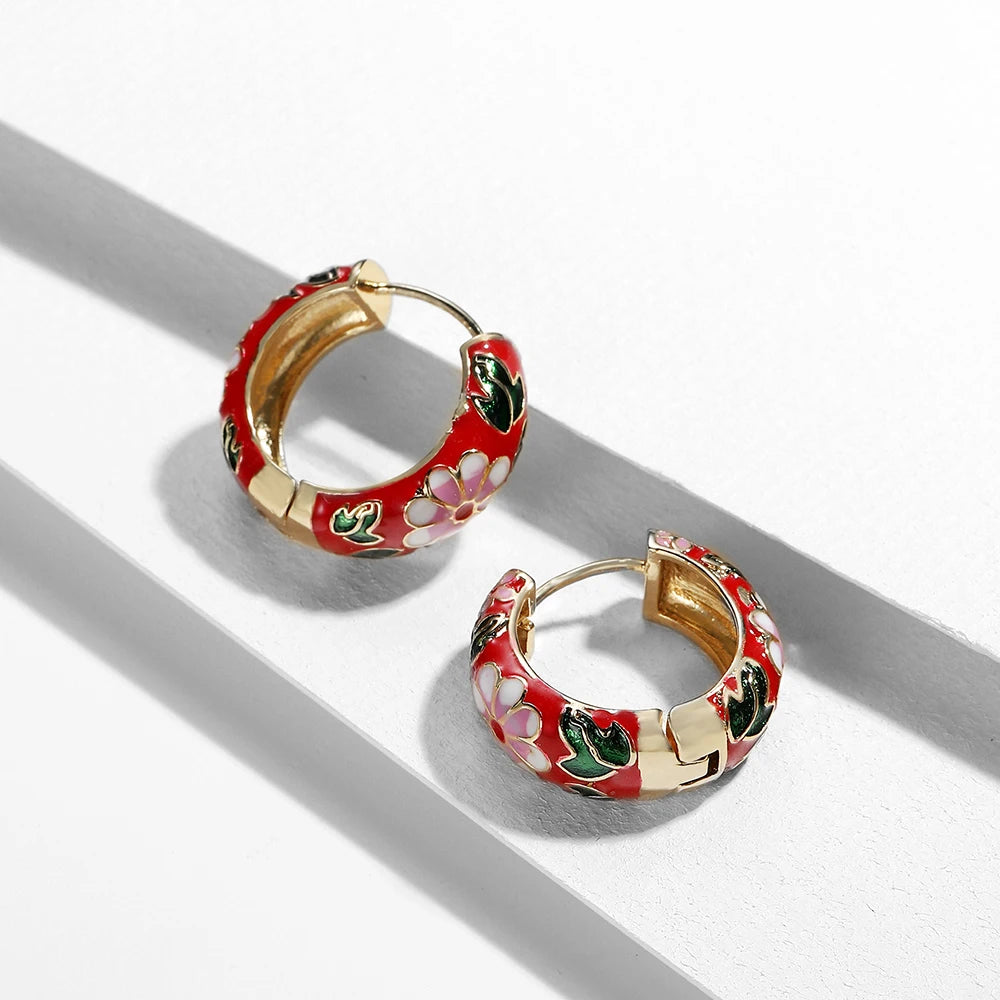 New Fashion Enamel Flower Huggie Hoop Earrings for Women Vintage Boho Circle Small Earrings Statement Jewelry 2022 Brincos Gifts