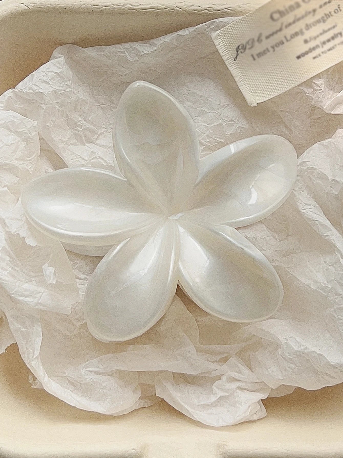 2 Pcs Hawaiian Flower Claw Clips for Women,Marble Vein Flower Hair Claw Clips for Thin Hair,Cute Beach Hair Accessories