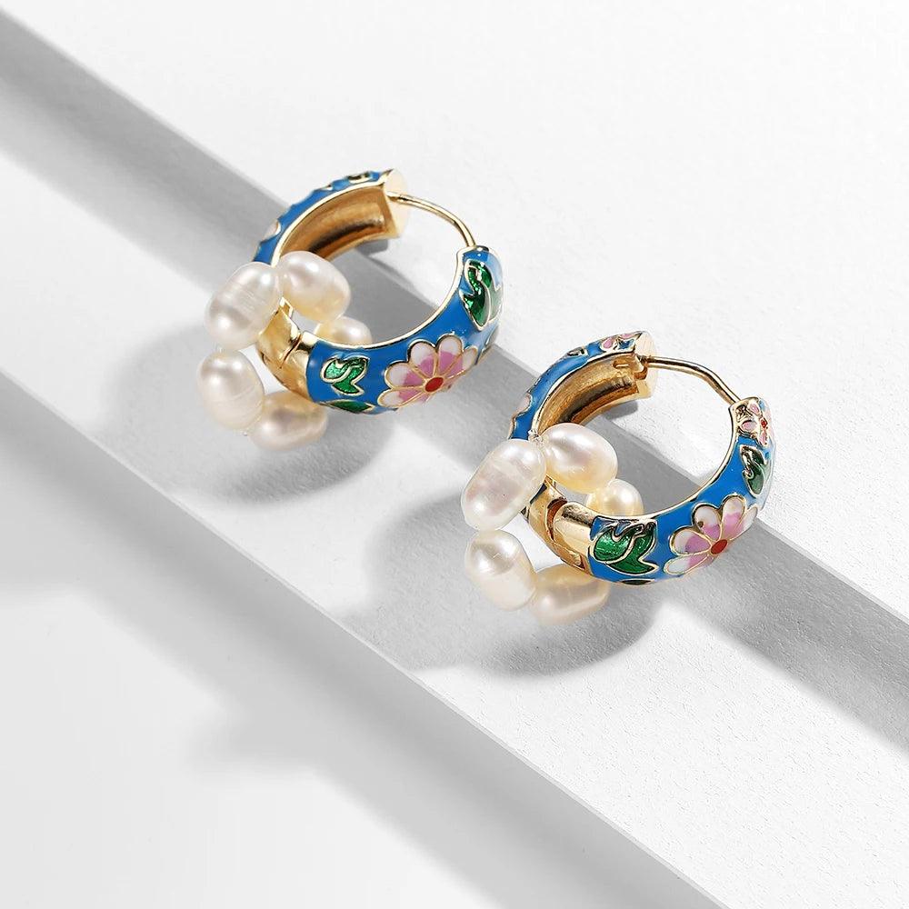 New Fashion Enamel Flower Huggie Hoop Earrings for Women Vintage Boho Circle Small Earrings Statement Jewelry 2022 Brincos Gifts