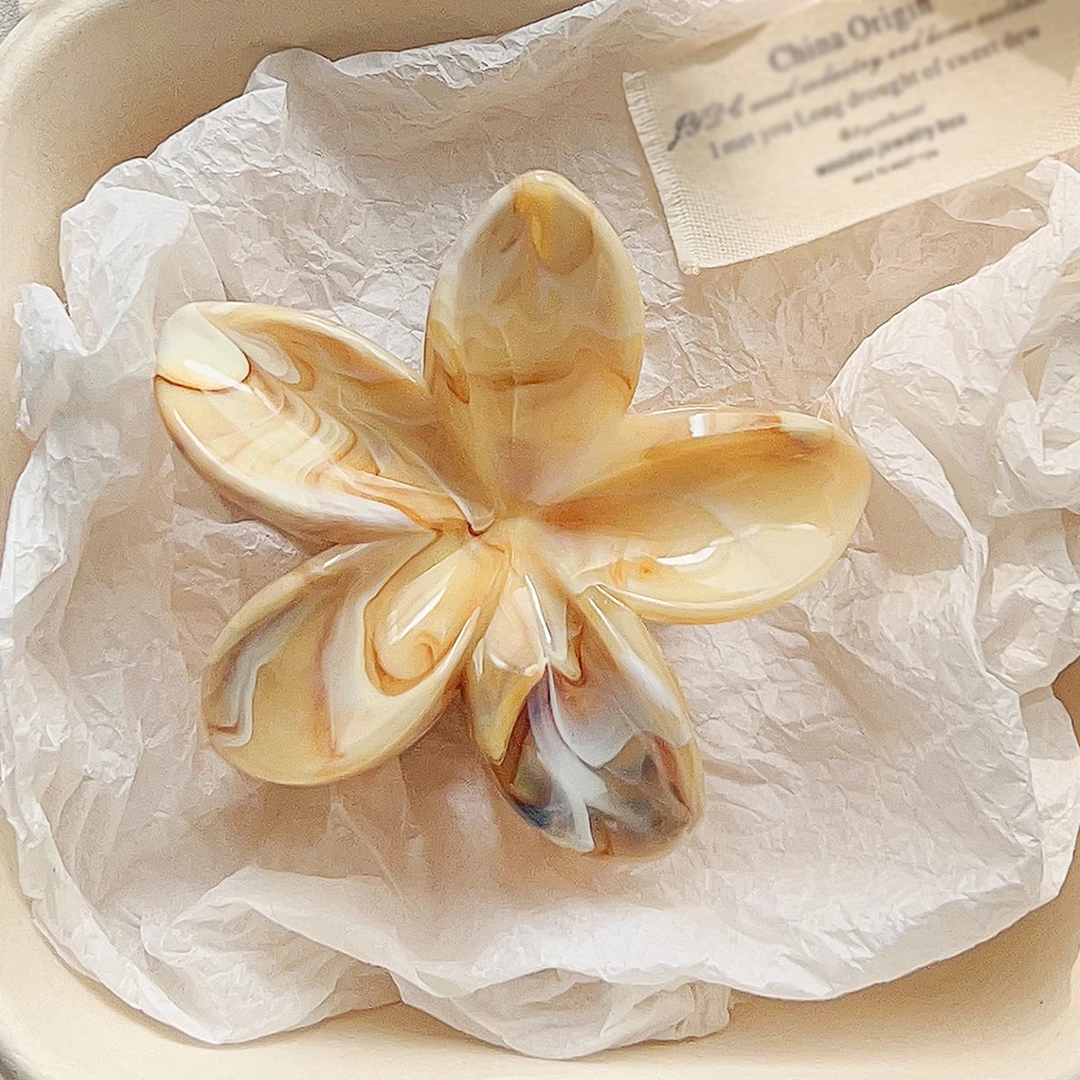 2 Pcs Hawaiian Flower Claw Clips for Women,Marble Vein Flower Hair Claw Clips for Thin Hair,Cute Beach Hair Accessories
