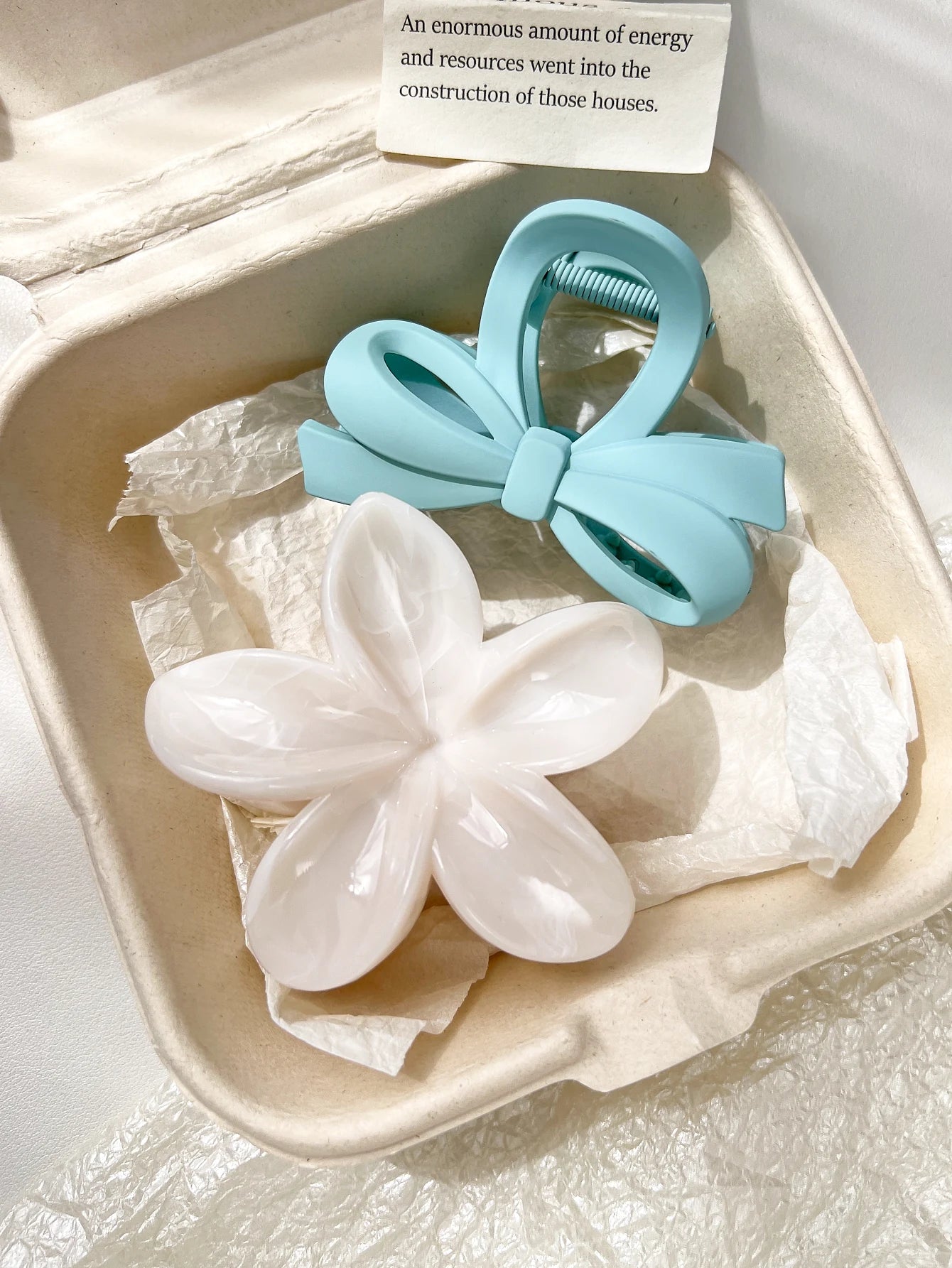 2 Pcs Hawaiian Flower Claw Clips for Women,Marble Vein Flower Hair Claw Clips for Thin Hair,Cute Beach Hair Accessories