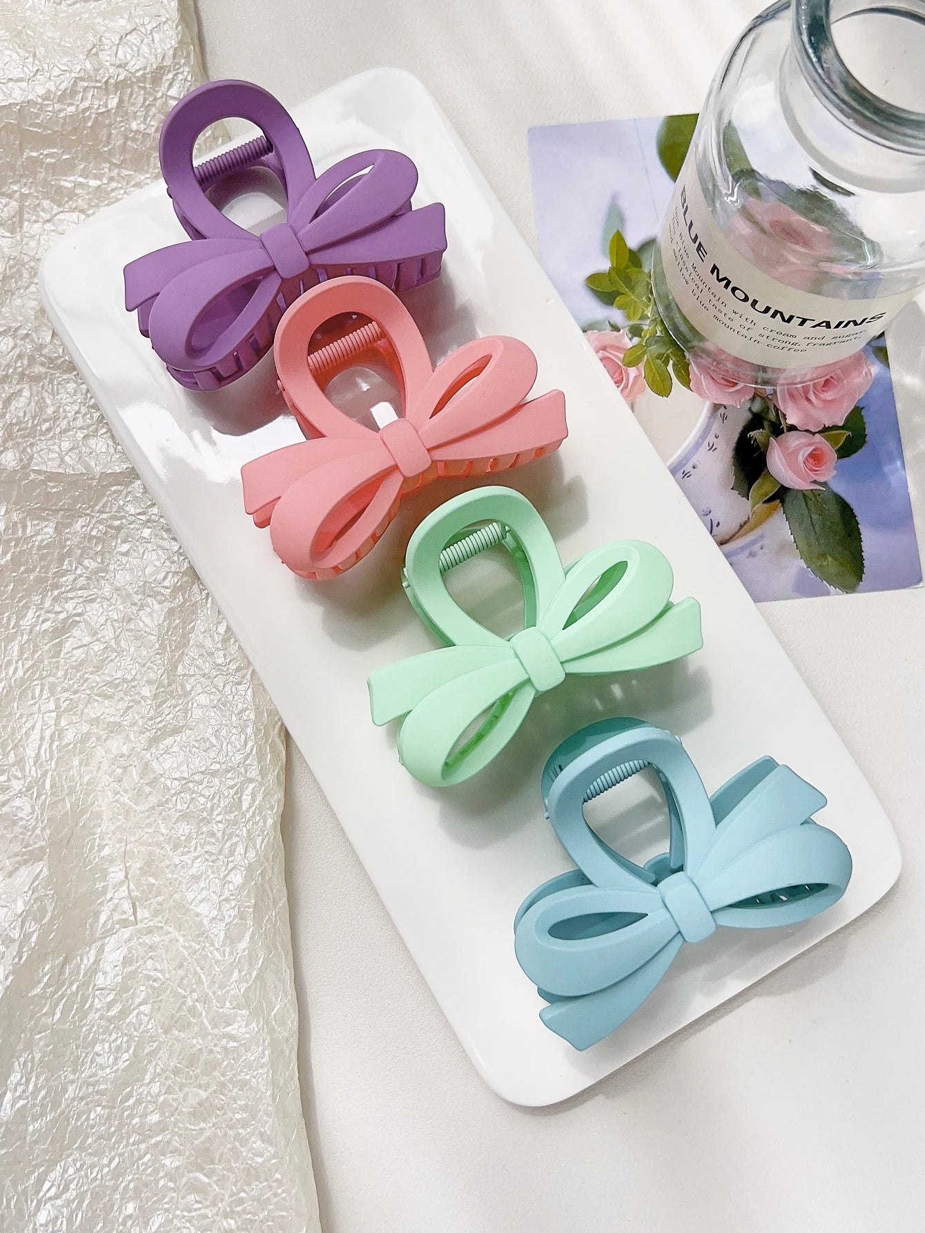 2 Pcs Hawaiian Flower Claw Clips for Women,Marble Vein Flower Hair Claw Clips for Thin Hair,Cute Beach Hair Accessories