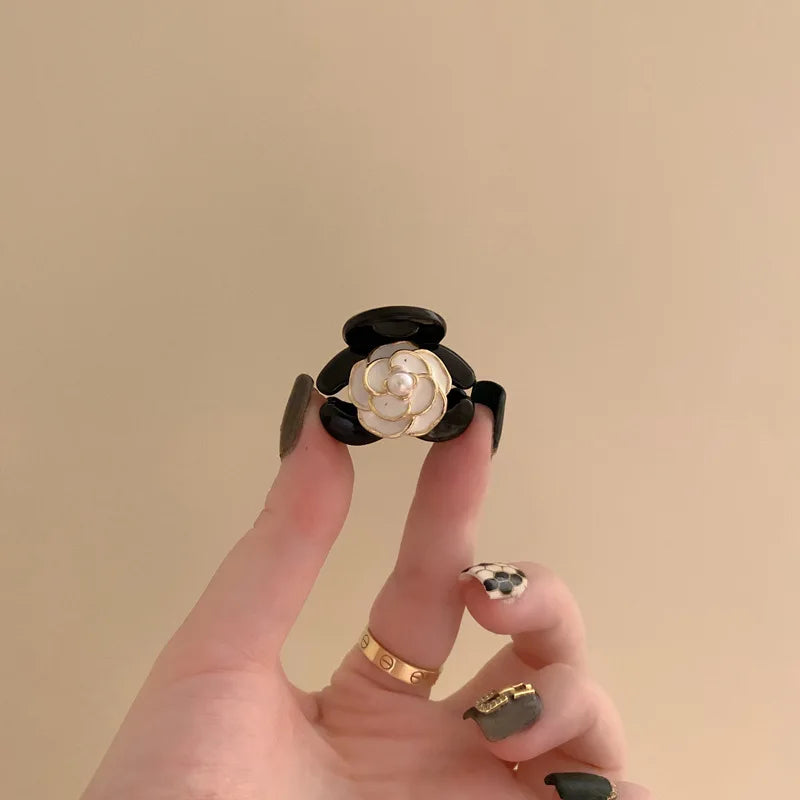 Black Flower Mini  Hair Claws Elegant Temperament Camellia Hair Clip Princess Side Clip Women Girls Fashion Bangs Clips Hairpins