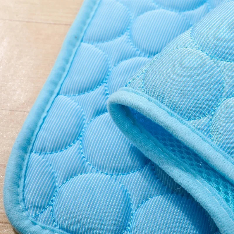 New Pet cooling pad Summer Cat and dog sofa Pad Soft Ice Silk Cold Feel Nest pad Summer dog cooling pad Dog bed