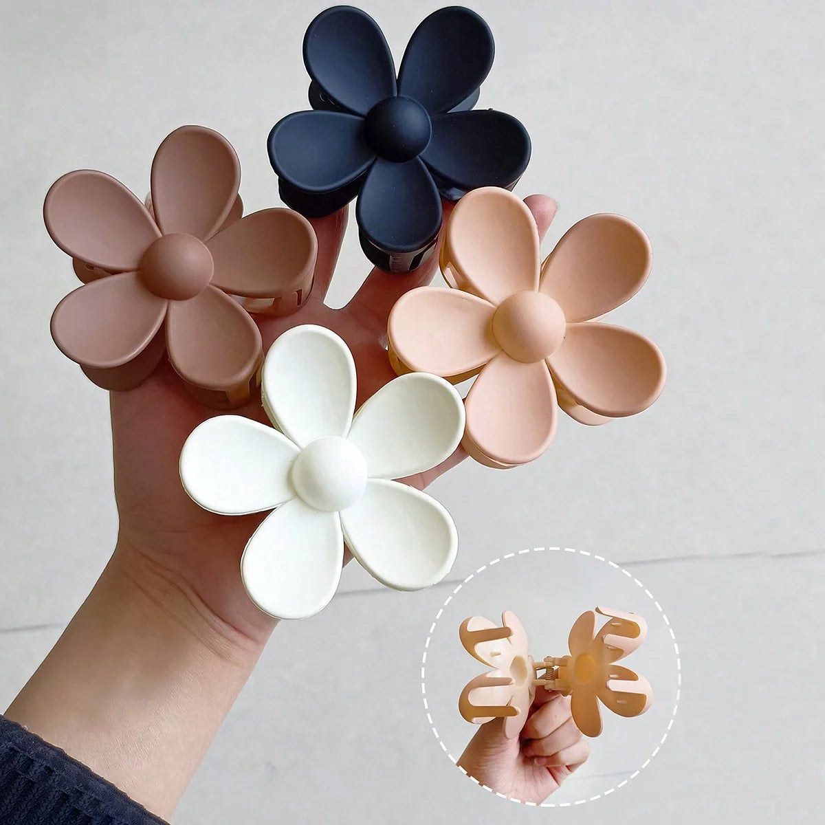 4PCS Fashion Flower Hair Claw Clips for Women Sweet Girls Solid Crab Hair Claws Ponytail Hairpin Barrette Headwear Accessories